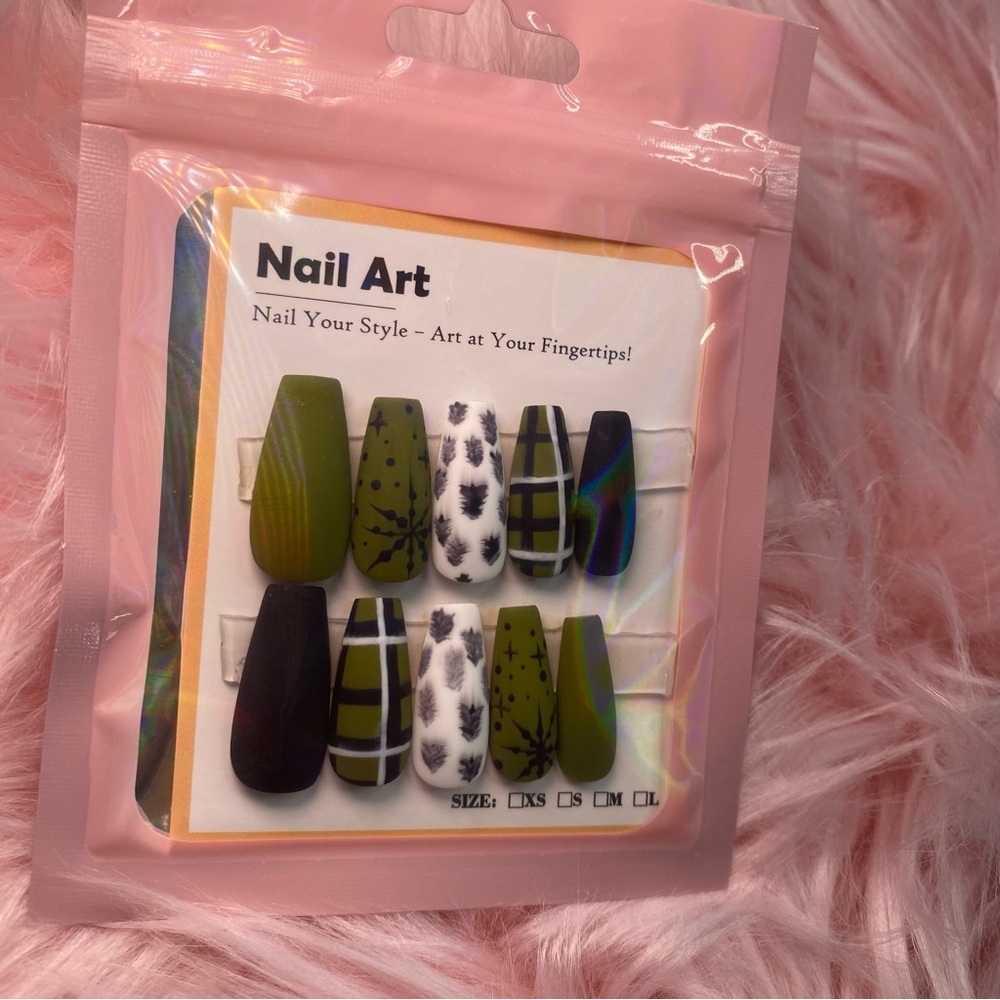 Olive Green and Black Press-On Nail Set - Picture 3 of 9